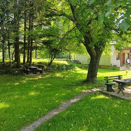 Stari Mlin Hotel Korenica Exterior foto