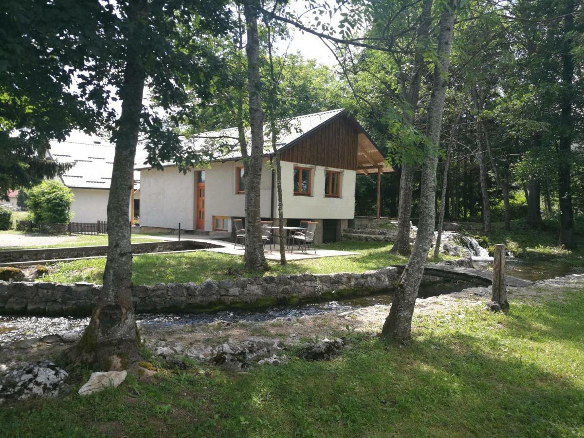 Stari Mlin Hotel Korenica Exterior foto